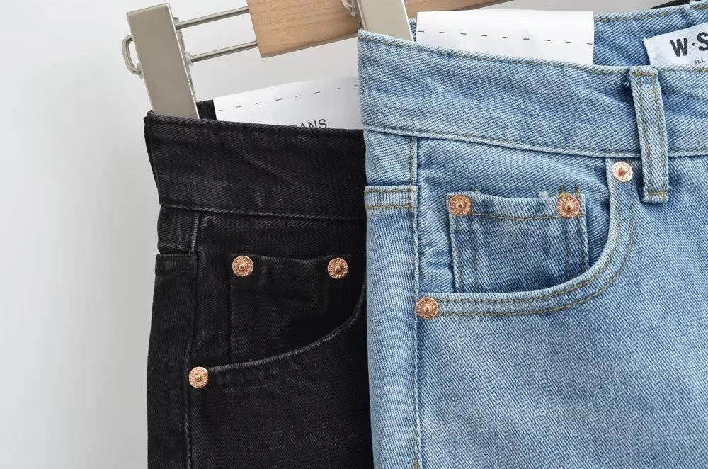 Chic Frayed High-Slit Denim Skirt