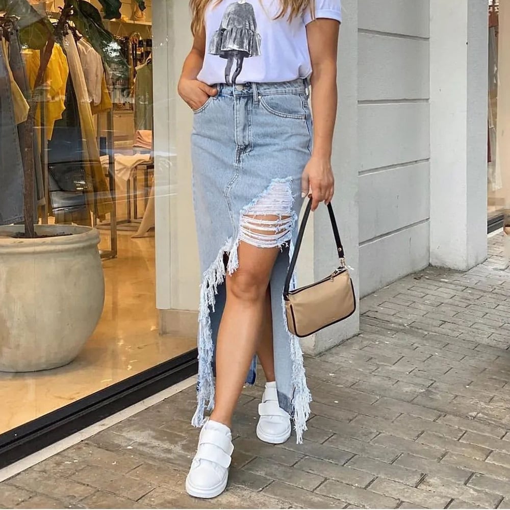 Chic Pocket Slit Denim Jeans