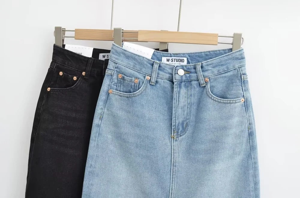 Chic Frayed High-Slit Denim Skirt